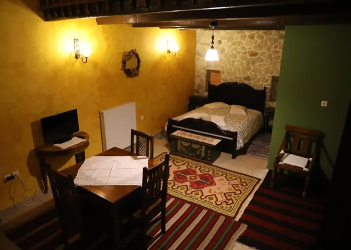 Pirgos Gerodimou 호텔 *